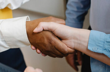 Senior Mobile App Designer